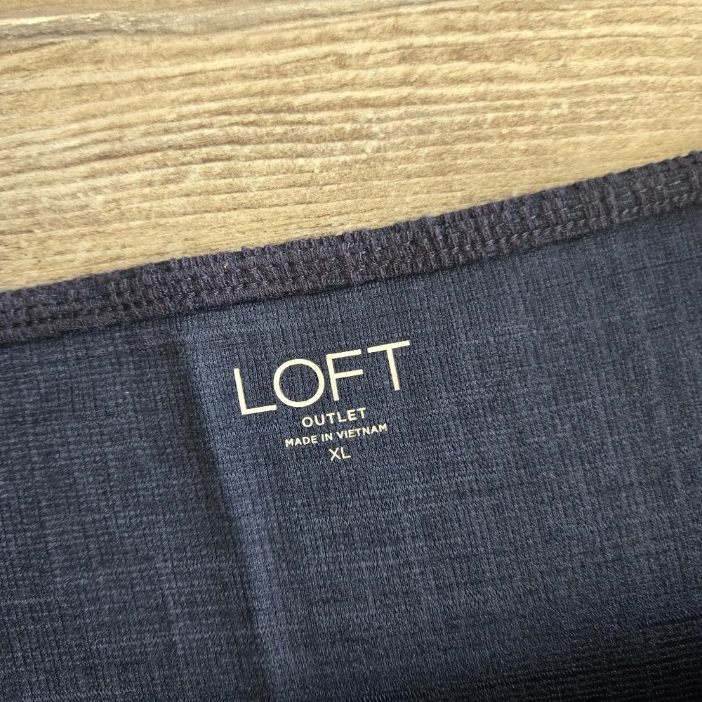 LOFT Outlet Navy Button-Front Tank • NWT • Size XL 💙 - Picture 4 of 8